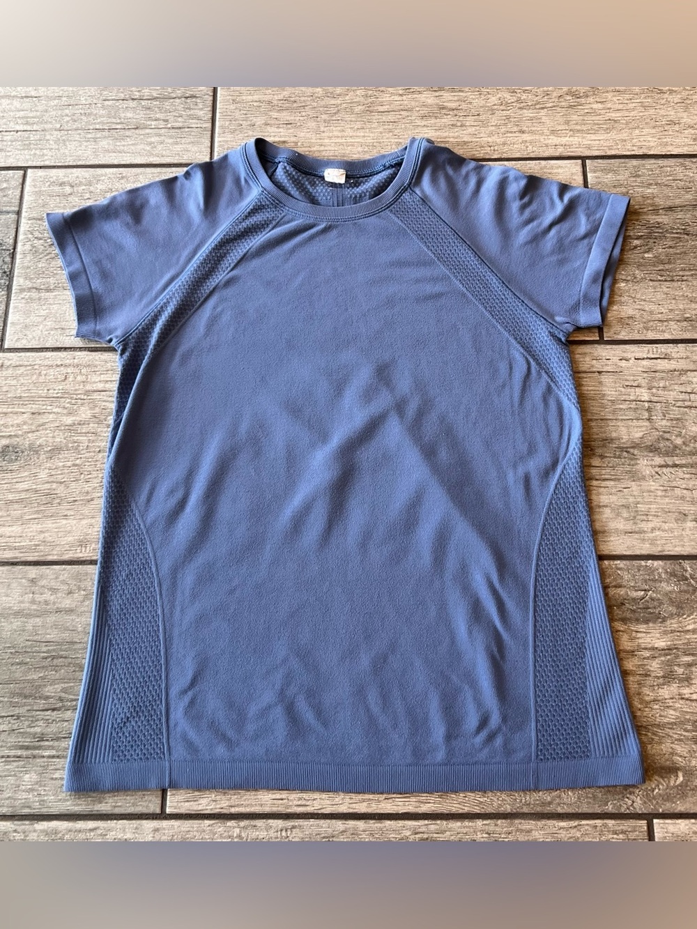 Athleta Short Sleeve Performance Tee in Blue